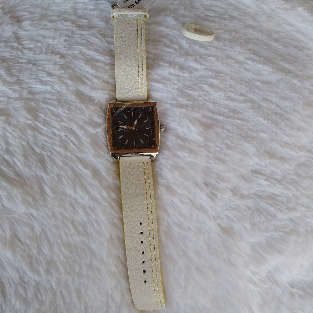 KENNETH COLE clock - Picture 3 of 6